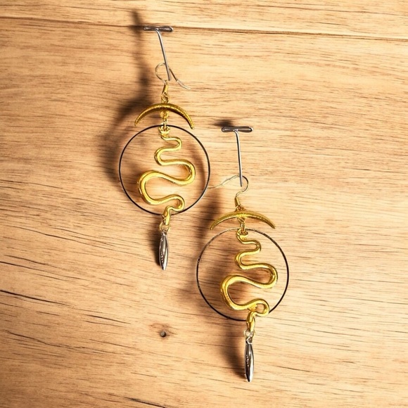 Chic Black, Gold, and Silver Toned Boho Snake Earrings Witchy - Picture 14 of 16